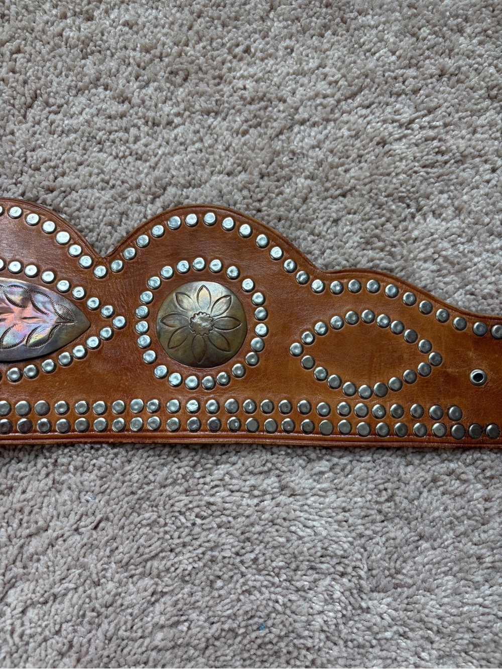 Vintage Wide Tooled Leather Scalloped Belt Oversized Buckle Boho Western Waist - Picture 4 of 16